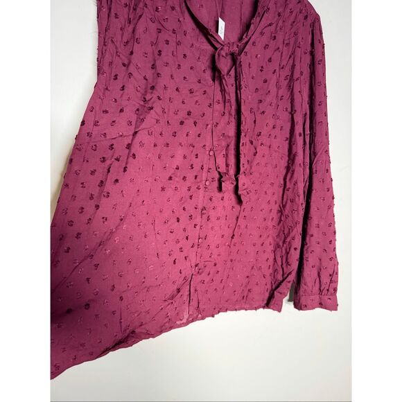 LOFT pusseybow neck line Swiss dot textured bundle of two blouses pink & maroon - Picture 4 of 14